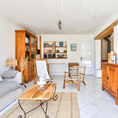 A 800 M De La Mer, Jolie Maison Avec Jardin Pour 7
